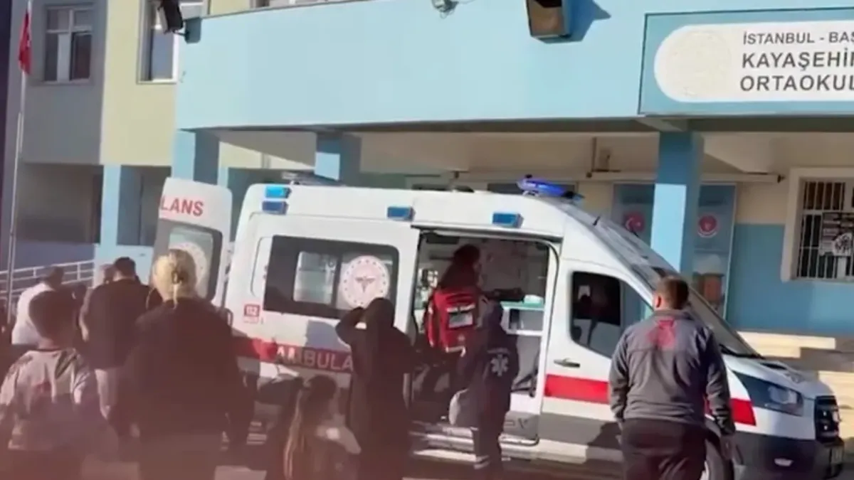 Istanbul maktabida o‘quvchi qiz tengdoshlariga pichoq bilan hujum qildi