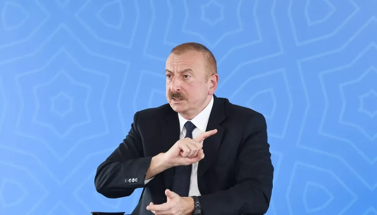 Ilhom Aliyev dunyodagi faqat ikki qudratli davlatni sanadi