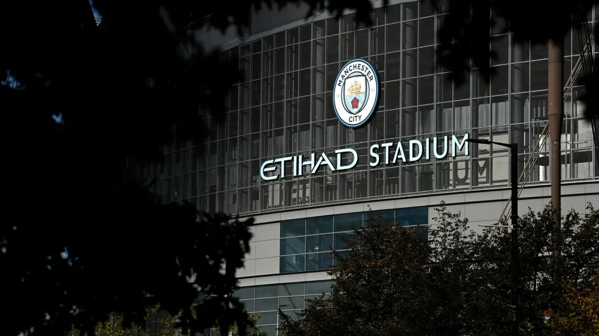 Manchester Siti homiysi Angliya Premyer-ligasini sudga bermoqchi